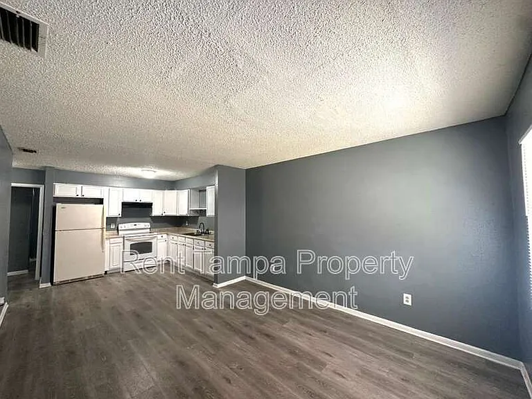 8304 N Mulberry St — Photo 35