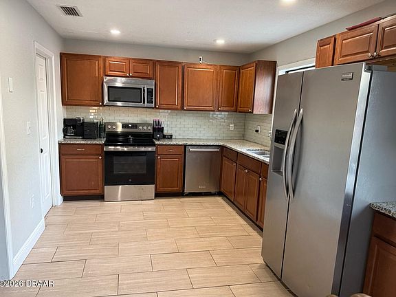 3rd image of 1540 Jupiter Ave