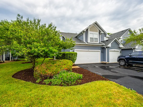 201 Huntington Ct, Oswego, IL 60543