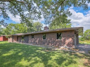 3930 Pomeroy Dr, Kansas City, KS 66109
