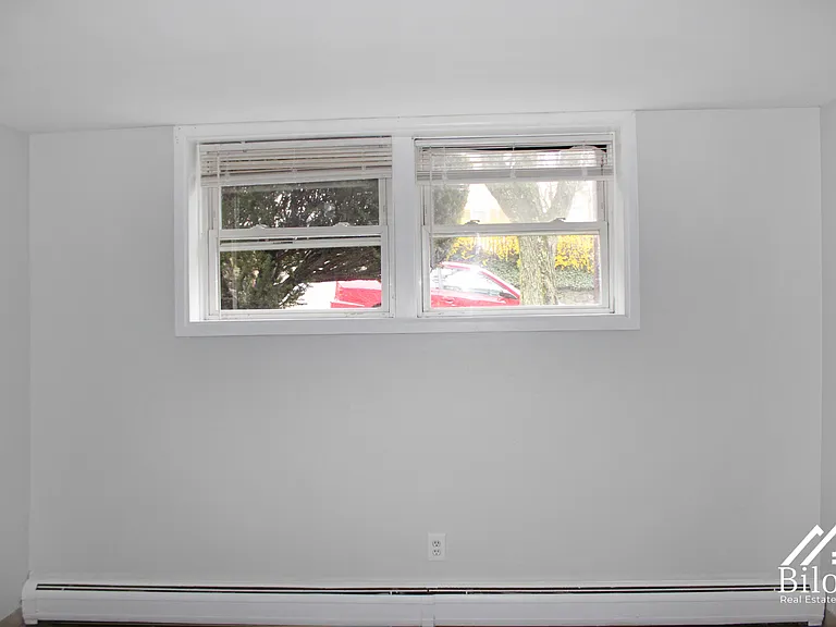 5 Chestnut St — Photo 3