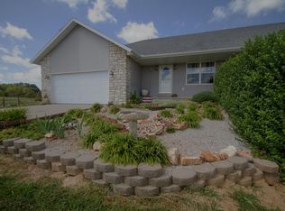 299 Bird Dog Rd, Clever, MO 65631