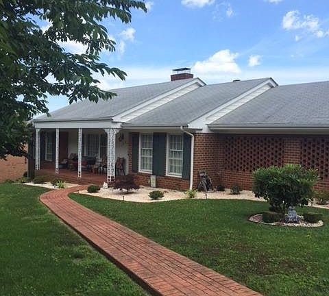 5th image of 146 Royal Cir