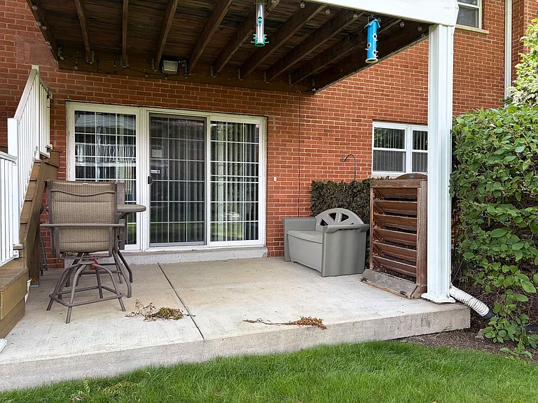 167 E Palatine Rd #I — Photo 15