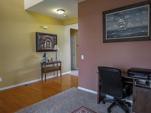 4th image of 7186 Essex Dr