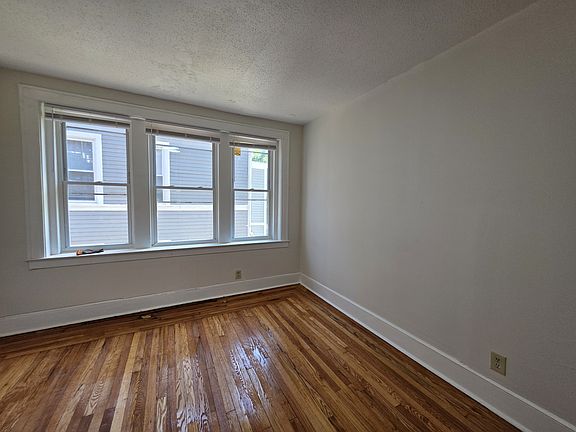 4th image of 295 Norton St #8B