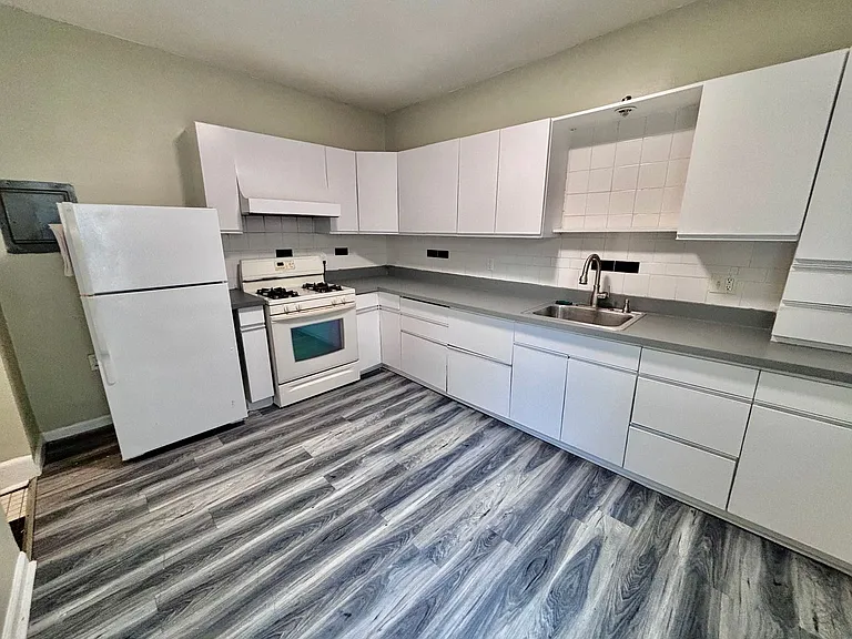 302 Chestnut Ave — Photo 7