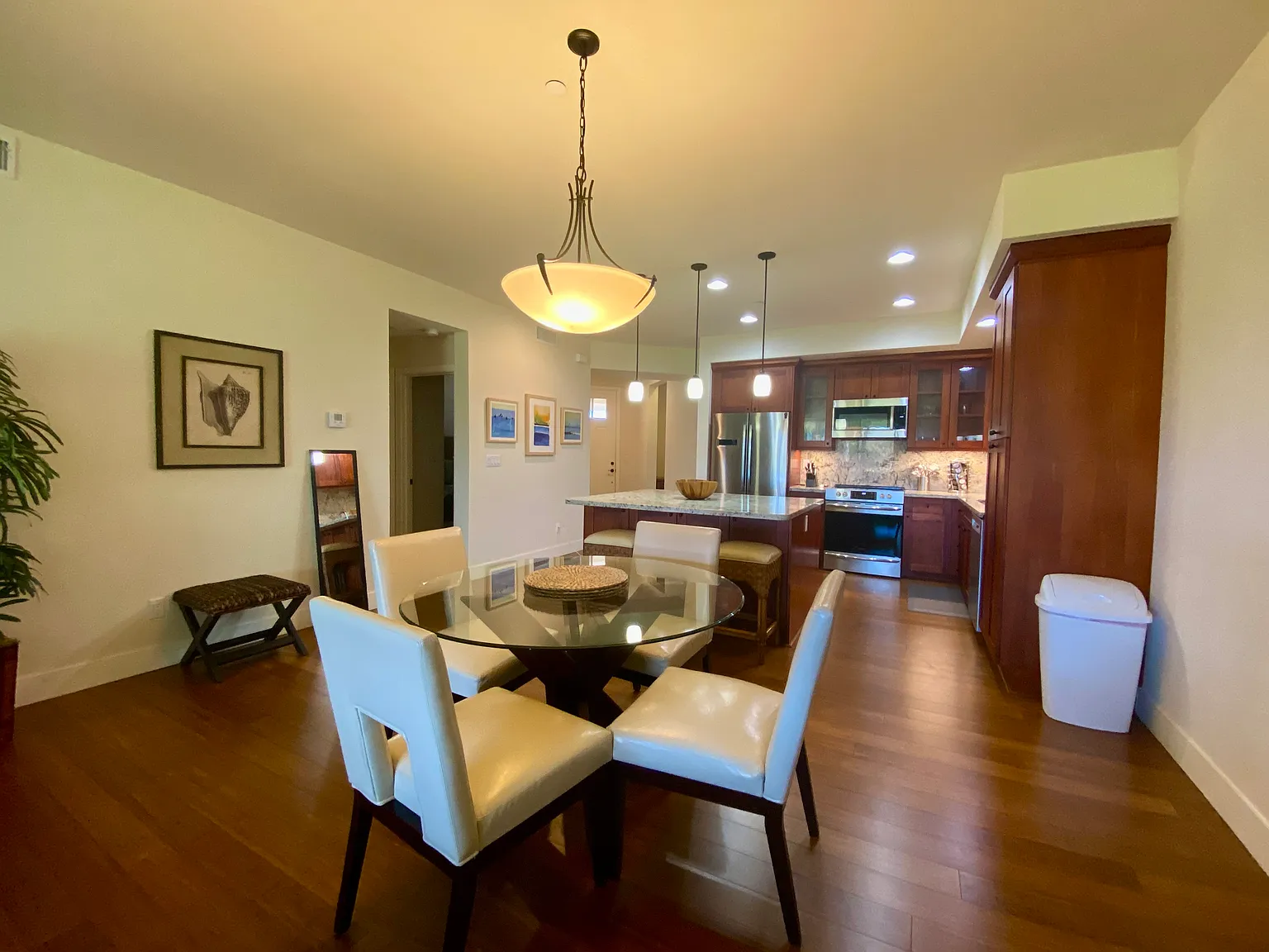 3 bed, 1443 sqft, $7,000 — Photo 4