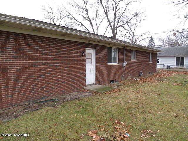 2nd image of 1009 E Hoffman St