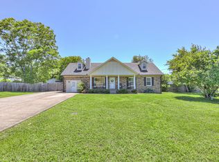 805 Avery Valley Dr, Smyrna, TN 37167