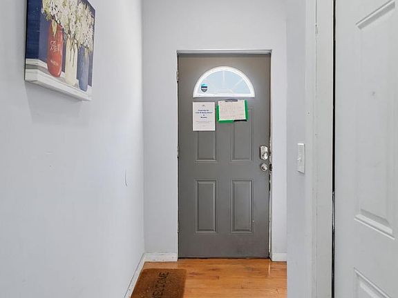 2nd image of 1725 W Berks St