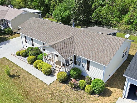 5th image of 424 Capeside Drive