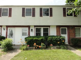 102 Concord Farm Rd, Englewood, OH 45322