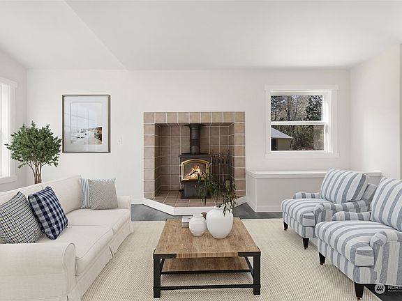 4th image of 3111 140th Street NW