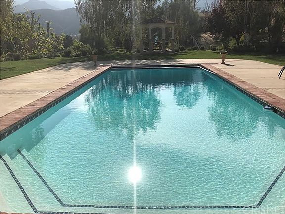 4th image of 29661 Mulholland Hwy