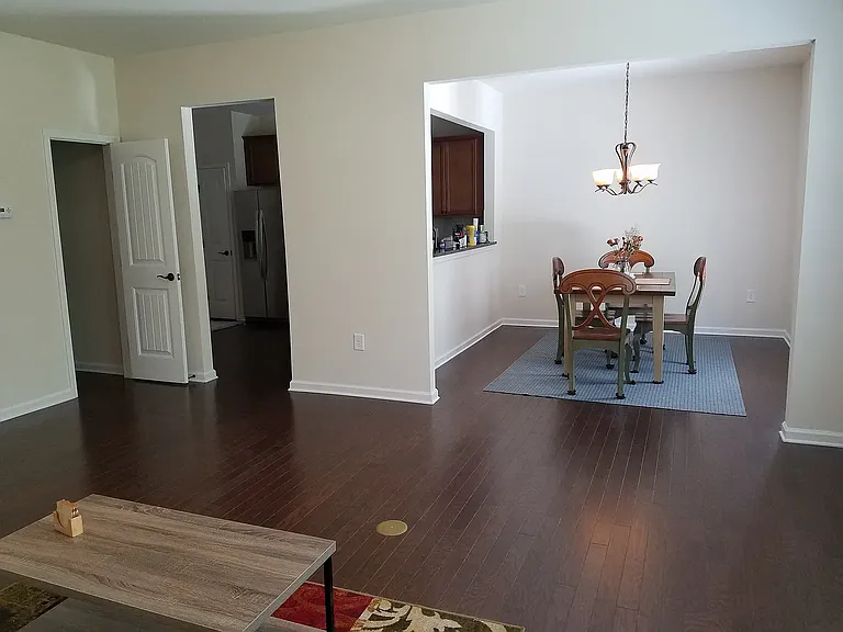2104 Chipley Dr — Photo 4