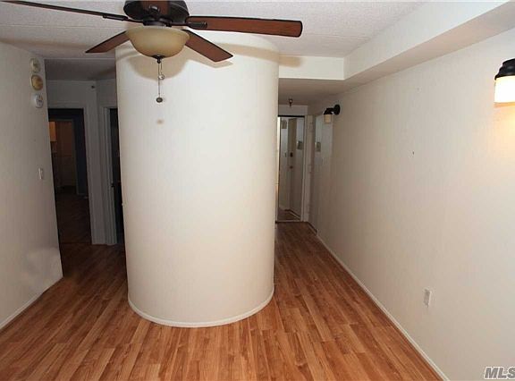 3rd image of 205 Mineola Blvd #202