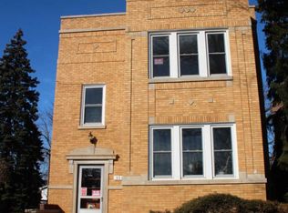 8140 Kenneth Ave APT 2, Skokie, IL