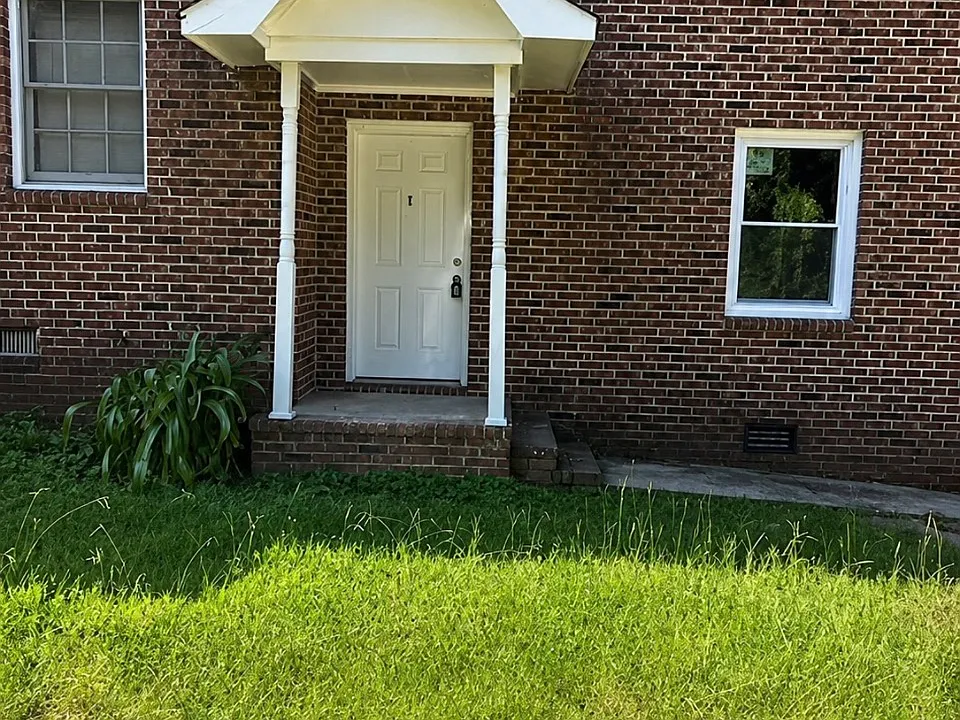 1118 Clinton Rd