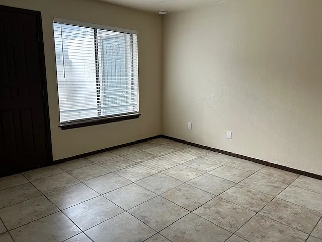 3290 Venus St #D — Photo 13