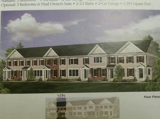 7580 Lower 11th St N #180, Oakdale, MN 55128