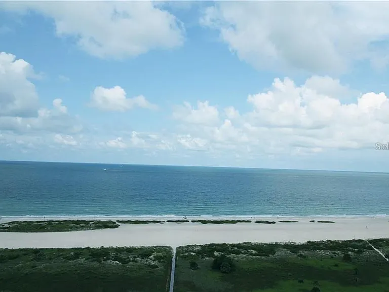 1230 Gulf Blvd #1805 — Photo 2