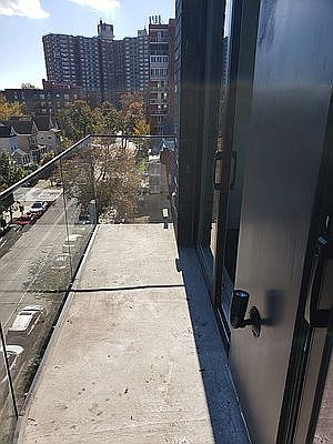 4th image of 920 E 34th St #6G