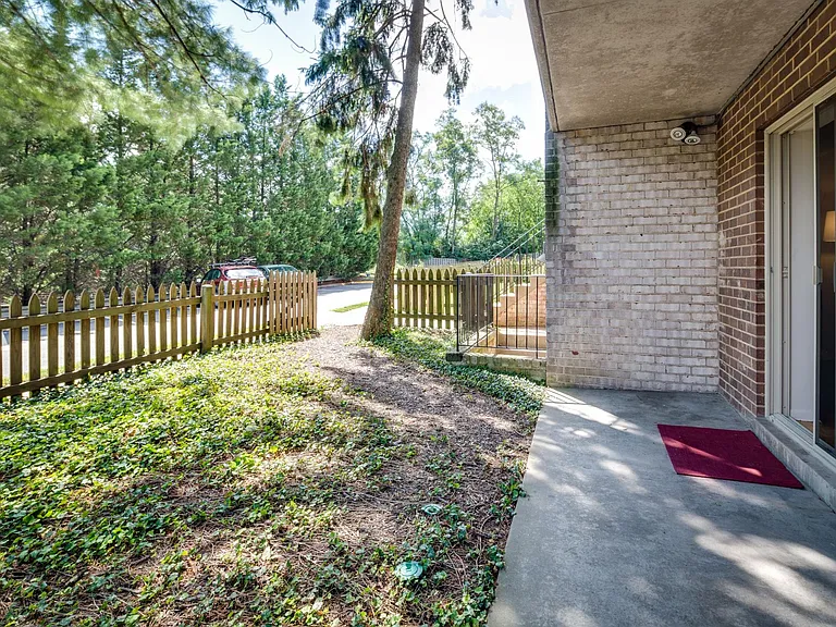 7517 Blair Rd — Photo 9