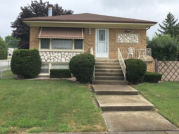 2nd image of 10001 S Marion Ave