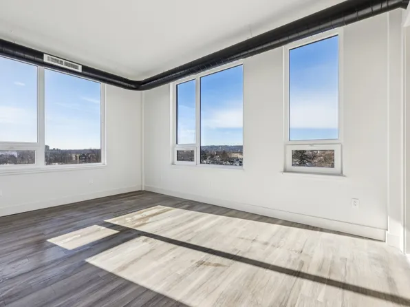 55 WASHINGTON By The Friber Group