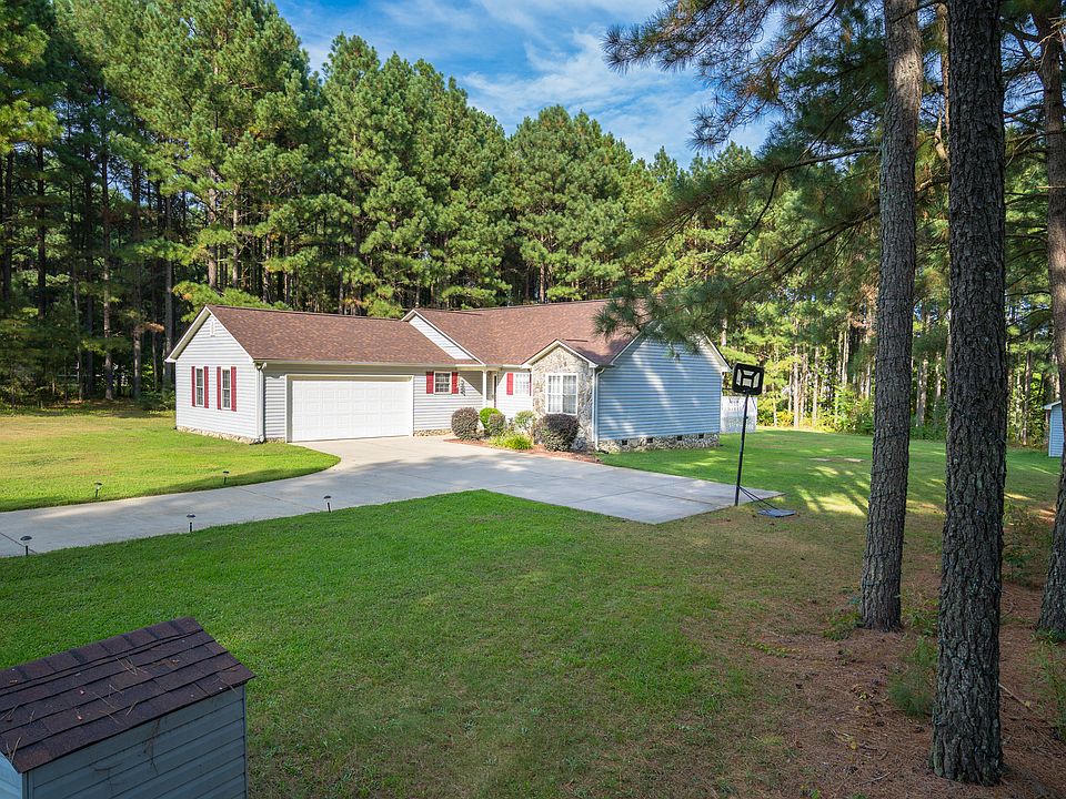 1st image of 463 Pine Forest Ct