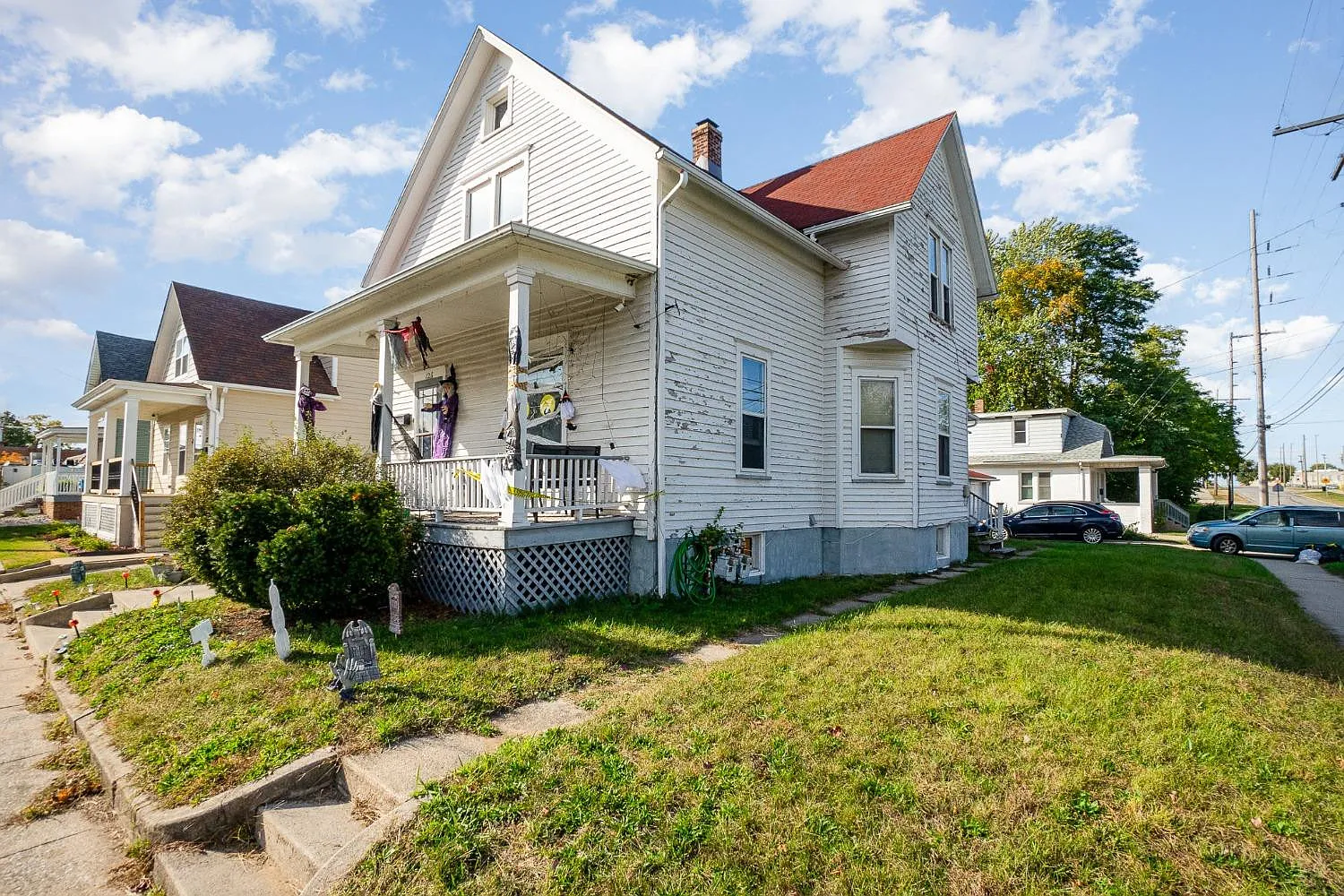 126 E Homer St photo 1