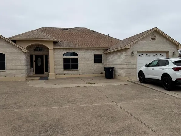 2646 Arrow Point Blvd, Eagle Pass, TX 78852