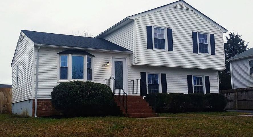 1st image of 906 Bowitch Ct