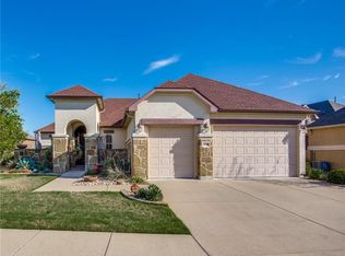 8908 Crestview Dr, Denton, TX 76207