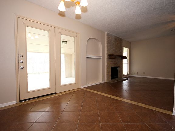4th image of 1123 Boling Brook St
