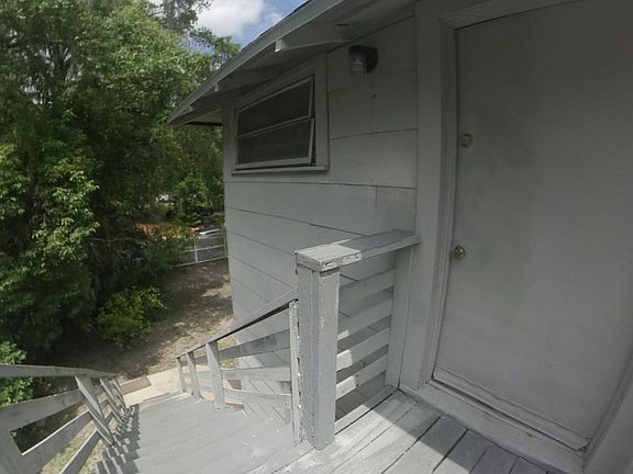 3rd image of 127 NW 8th St #127