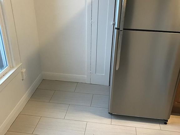 5th image of 1600 Golden Gate Ave APT 24