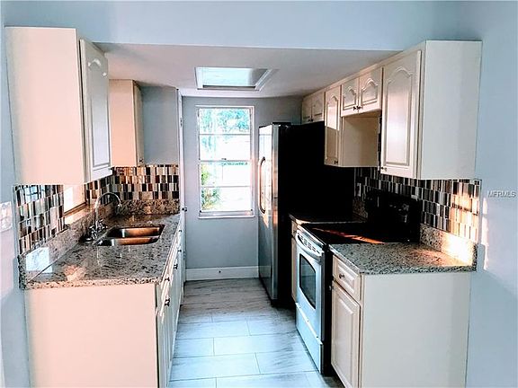 5th image of 6725 N Clearview Ave
