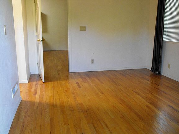 5th image of 259 Ventura Ave #A