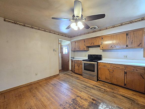 4th image of 5863 S Hately AVENUE