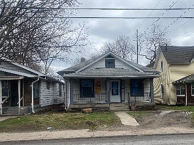 2nd image of 1471 S Belmont Ave
