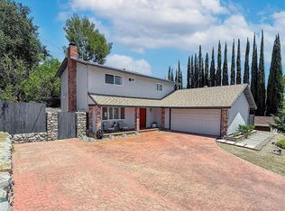 5856 Greenview Rd, Calabasas, CA 91302