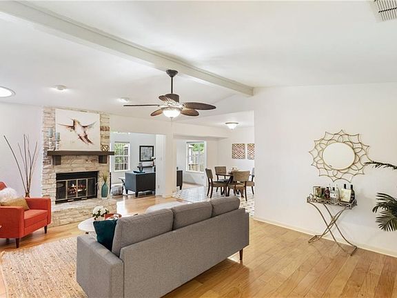 3rd image of 4000 Beaconsdale Dr