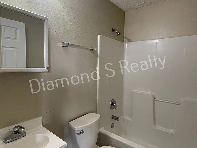 1452 N Ethyl Ave — Photo 8
