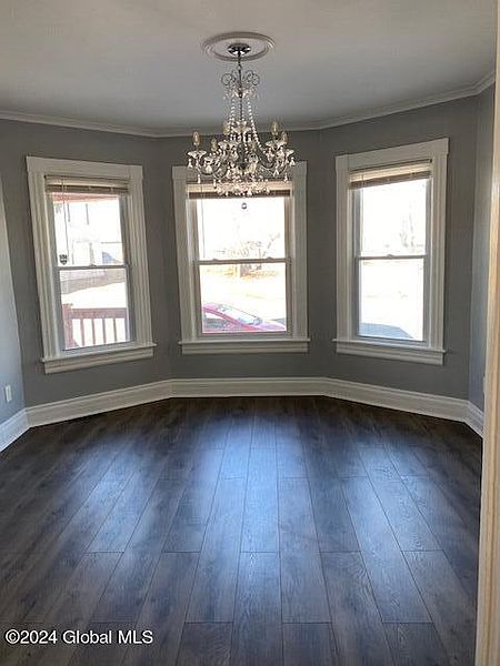 5th image of 208-210 Duane Avenue