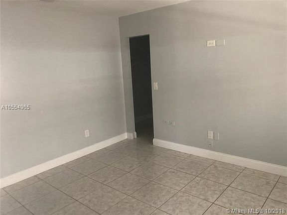 4th image of 1437 Towhee St #1437