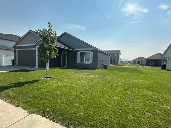 308 Pearl Ave, Grandview, WA 98930