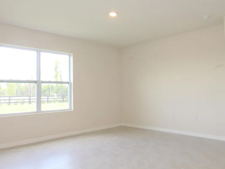 524 Talisi Loop — Photo 4