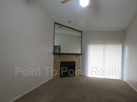 4th image of 1454 Gifford Ave APT C